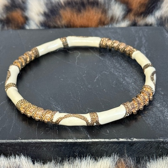 Susan Graver Jewelry - Susan Graver Ivory & Gold Vintage style Women's Bangle Bracelet